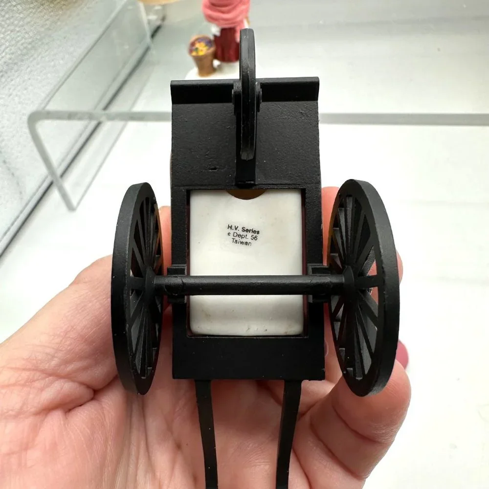 Vintage Department 56 Heritage Village Chelsea Market Flower Monger Cart 58157